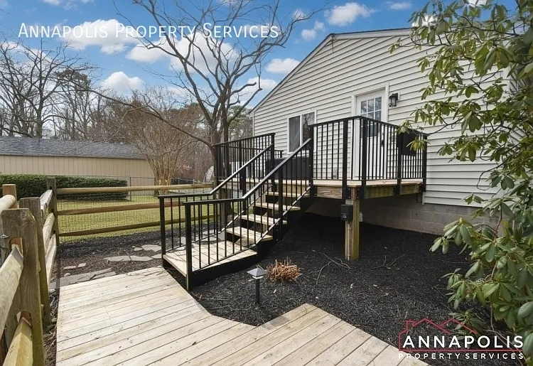 254 Severn Rd #A photo 1