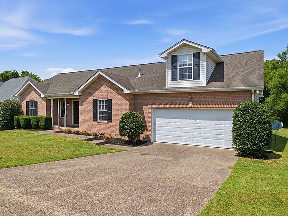 3rd image of 106 Cambridge Dr