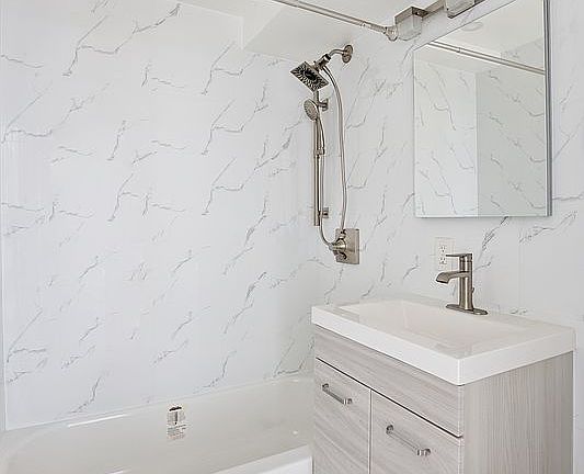 5th image of 303 W 66th St APT 15DE