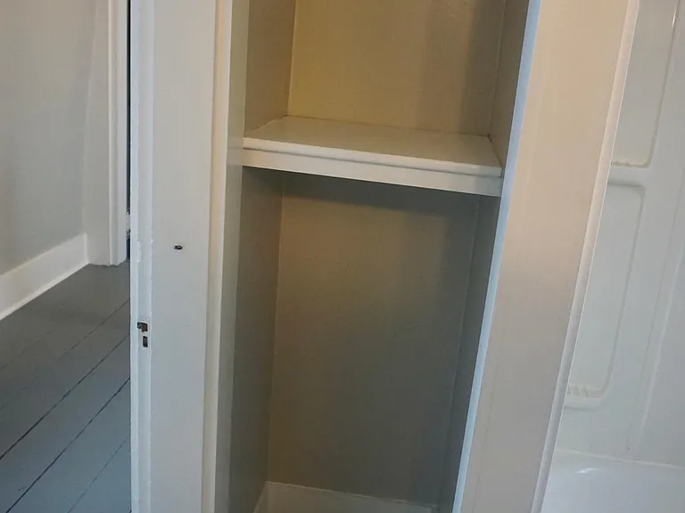 678A Maplewood Ave — Photo 14