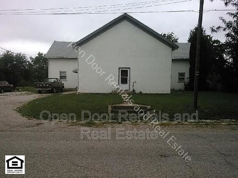 1st image of 1612 W Quincy St APT 1