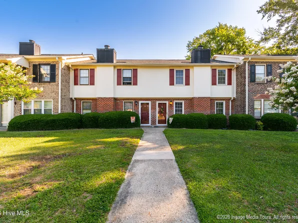 32 Scott Street, Greenville, NC 27858