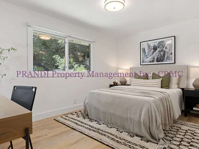 429 Blackstone Dr — Photo 21