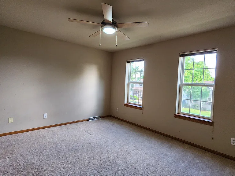 9412 Briar Haven Dr — Photo 23