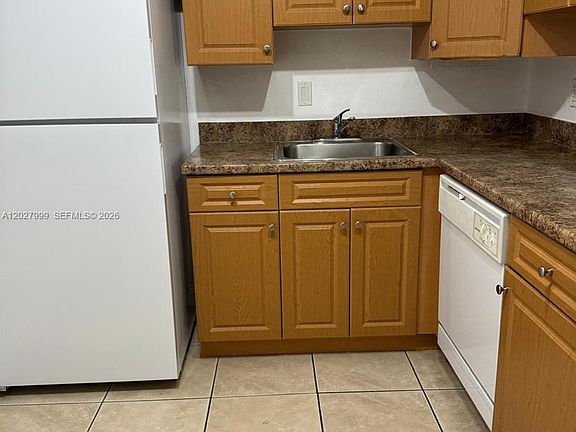5th image of 4800 NW 79th Ave APT 208