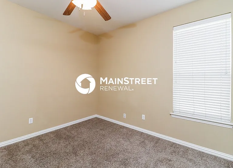 280 Edison Ln — Photo 9