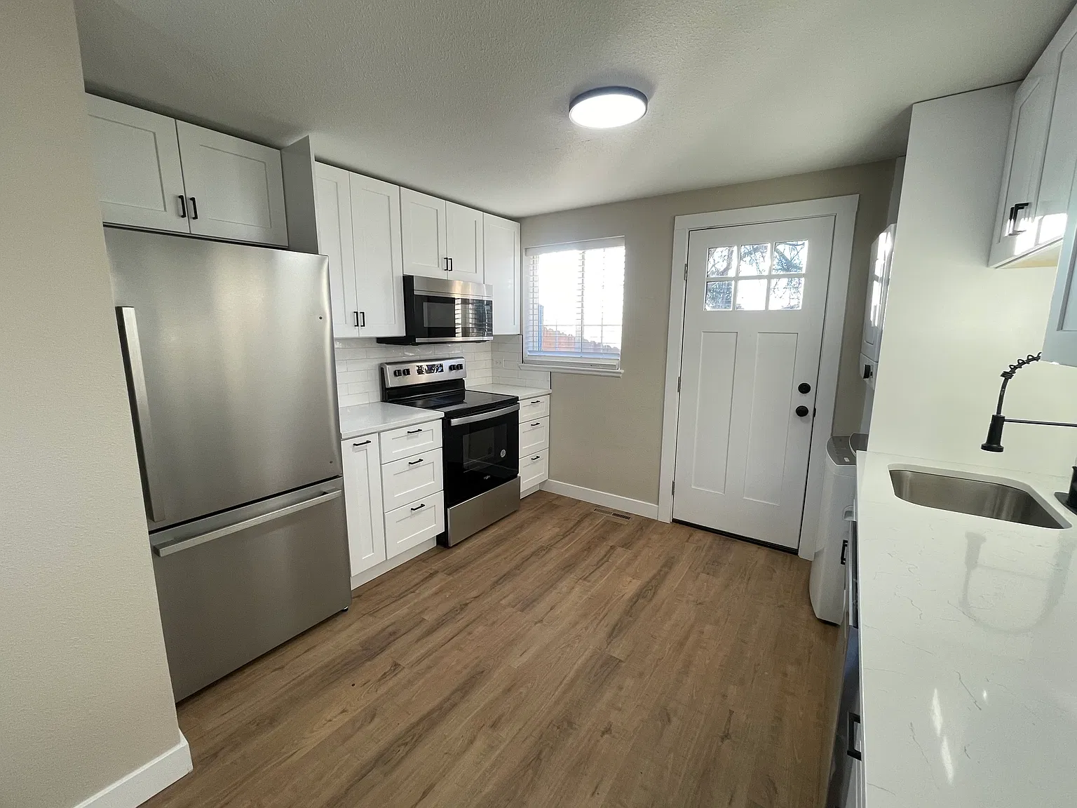 2 bed, 725 sqft, $1,850 — Photo 4