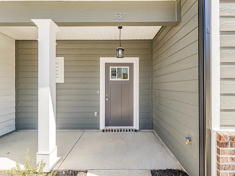 537 Oxbow Dr — Photo 3