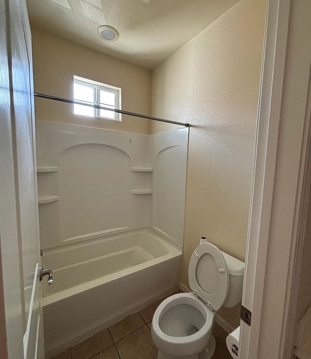 698 Cedarville Ln — Photo 1