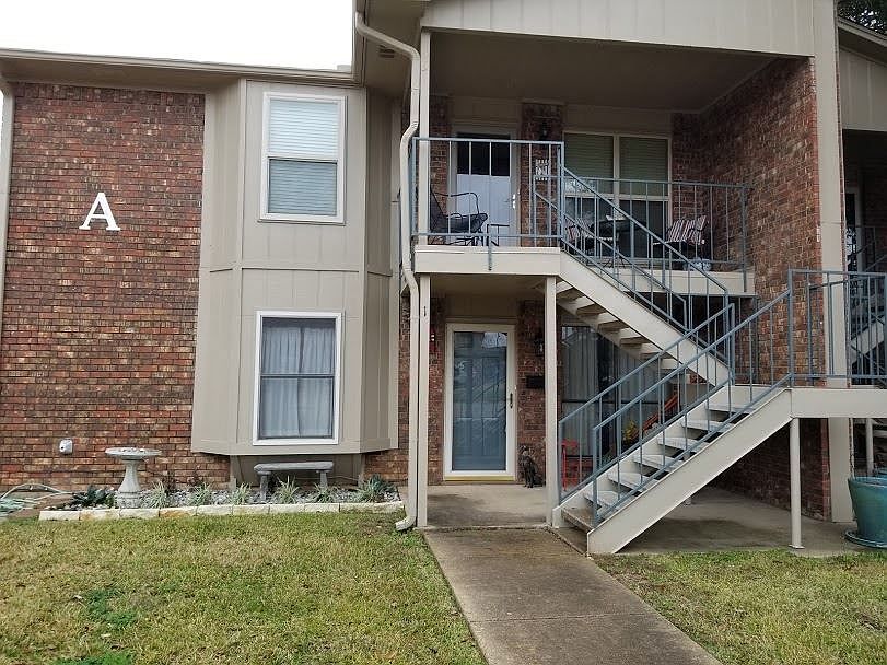 1st image of 849 S Gun Barrel Ln