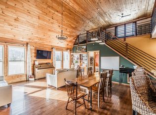 440 Honeysuckle Lane Rd, Bethpage, TN 37022