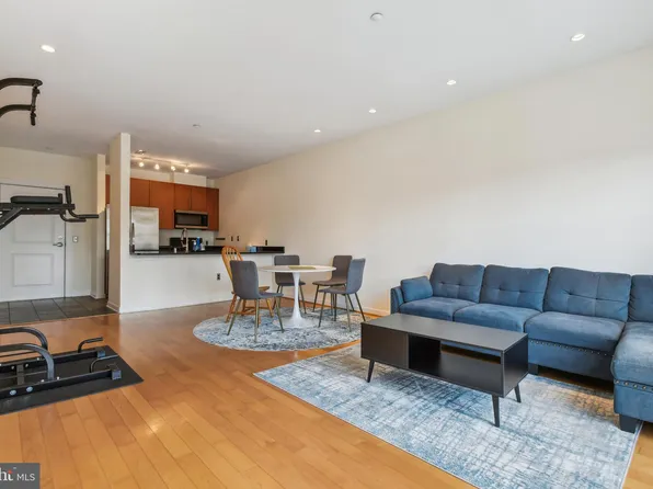 2007 Clipper Park Rd Unit 424, Baltimore, MD 21211
