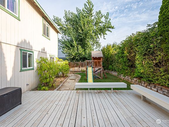 4th image of 1429 S Cougar Drive