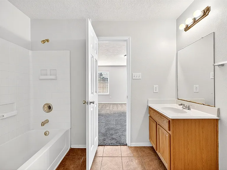 19014 Prairie Bluff Dr — Photo 21