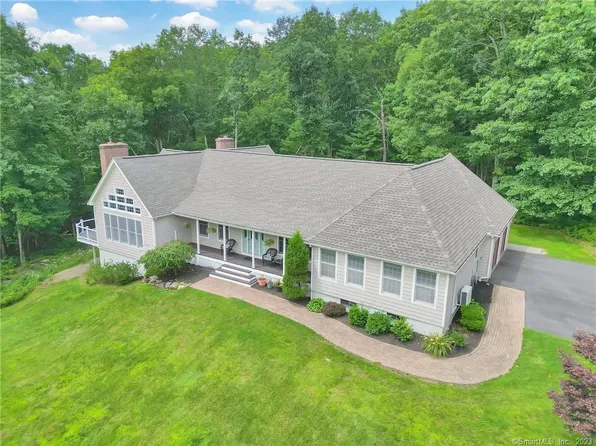 136 New City Road, Stafford, CT 06076