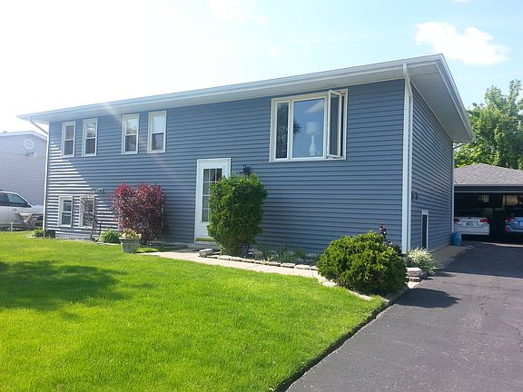 2nd image of 3222 W 74th Ln
