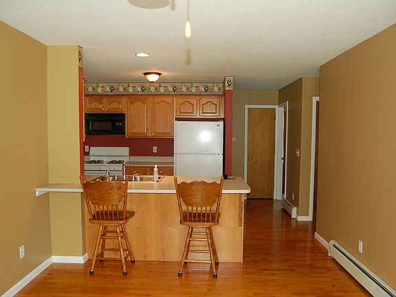 Dining room towards kitchen