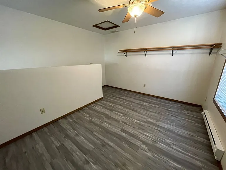 708 N Golfcrest — Photo 5