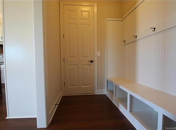 4th image of 119 Wheaton Ln