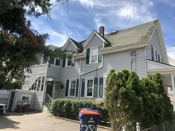 2nd image of 250 Davis St