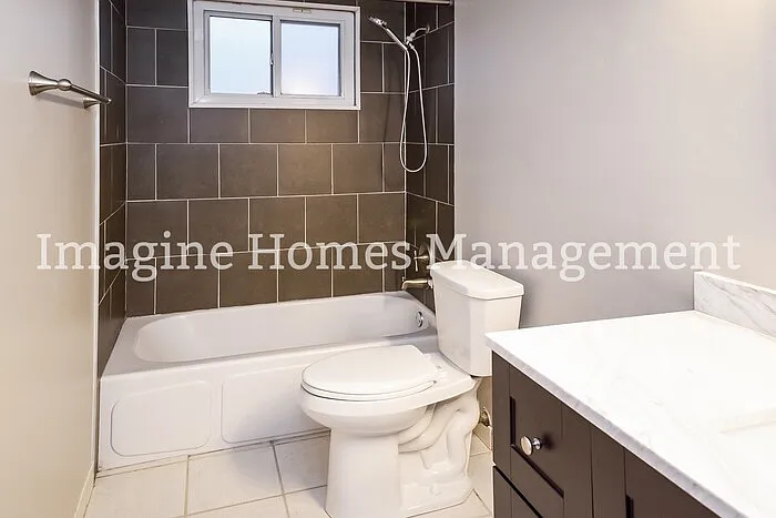 6734 Duneden Ave — Photo 8