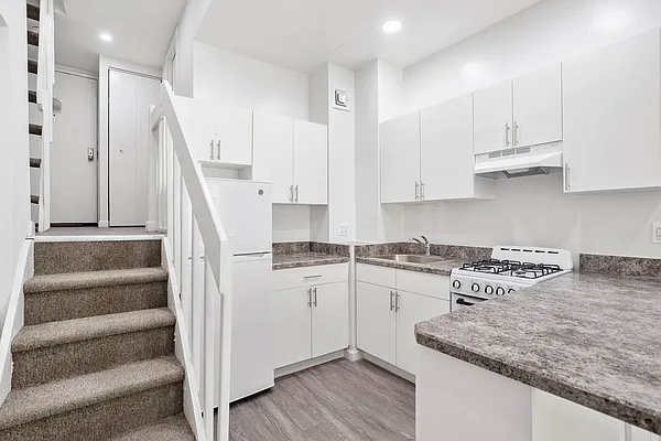 Rented by Kole Group | media 14