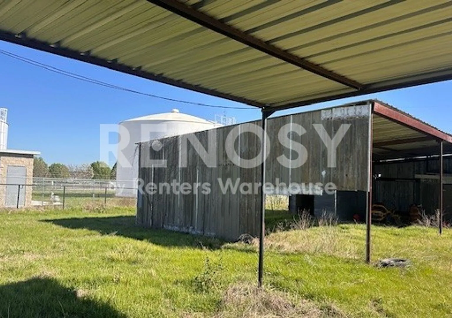 2.7 Acres in Nevada! Horses Welcome — Photo 4