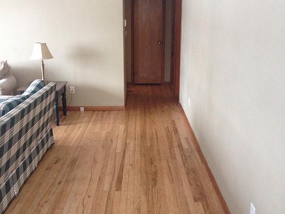 4th image of 418 N Lake St