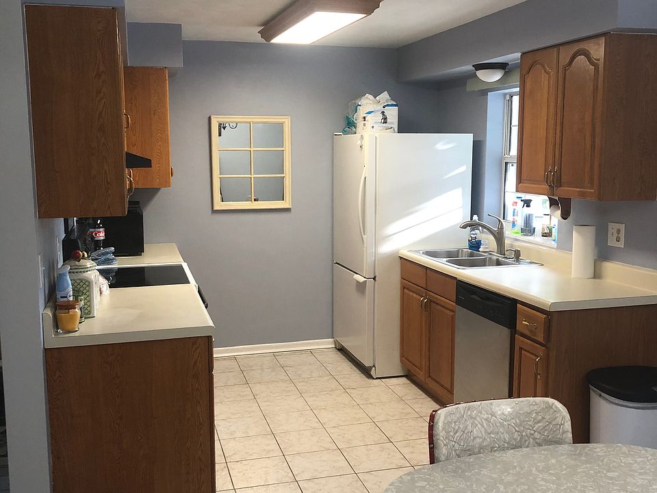1st image of 3663 NE Barbara Dr