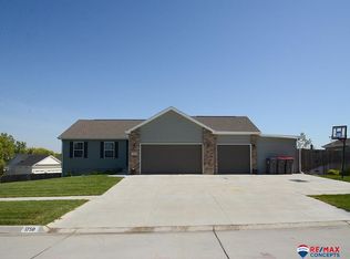 1750 W Patty Ln, Lincoln, NE 68528
