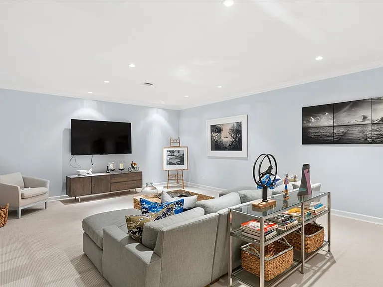 704 High Pond Ln — Photo 33