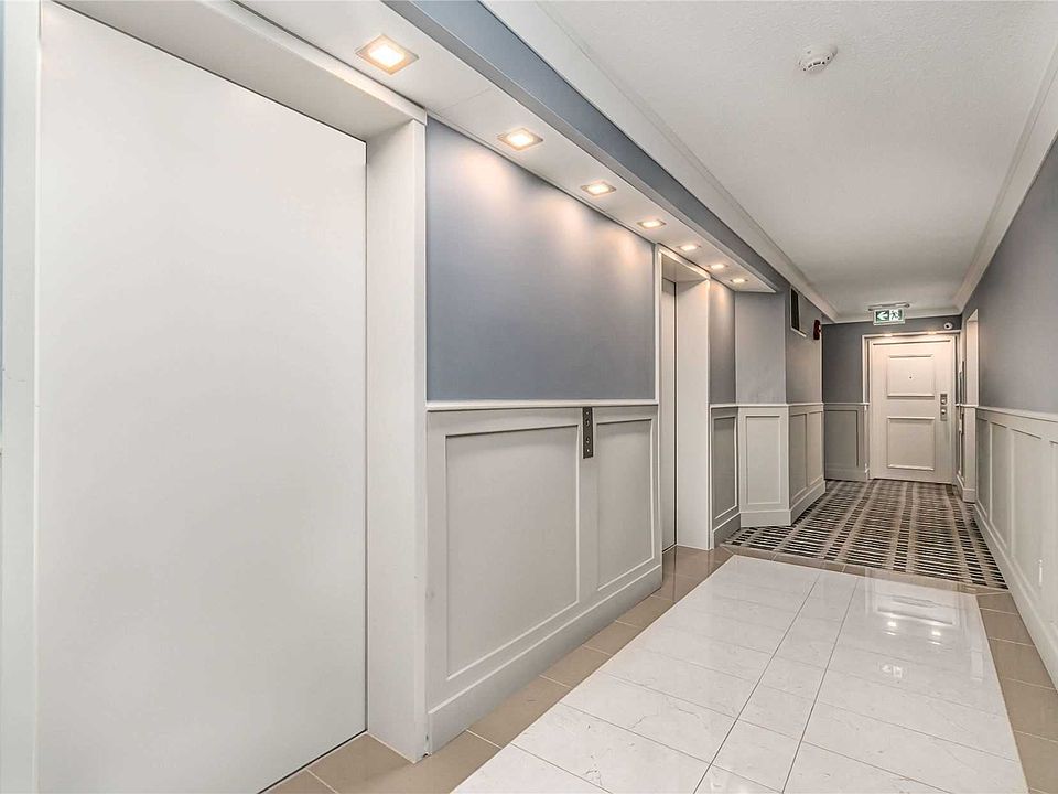 2nd image of 8 Silverbell Grv #806