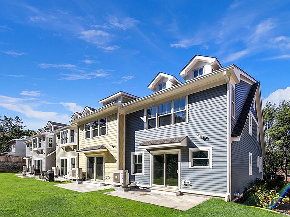2nd image of 500 Warburton Ave #4