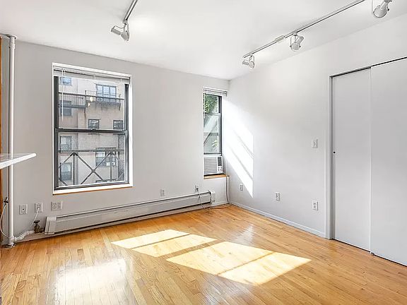 3rd image of 317 1st Ave APT 4F