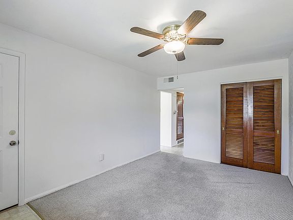 4th image of 674 Loyola Dr