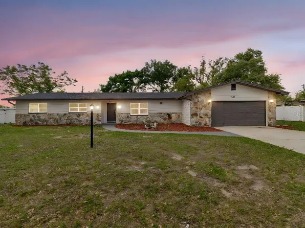 615 Royal Crest Dr, Brandon, FL 33511