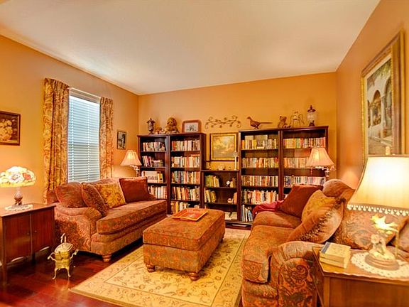 4th image of 3019 Zander Dr