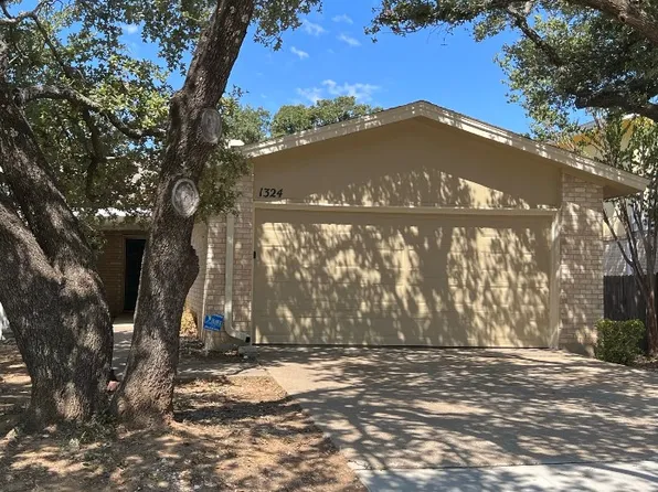 1324 El Camino Real, Euless, TX 76040