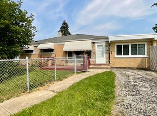 8227 S Kilpatrick Ave, Chicago, IL 60652