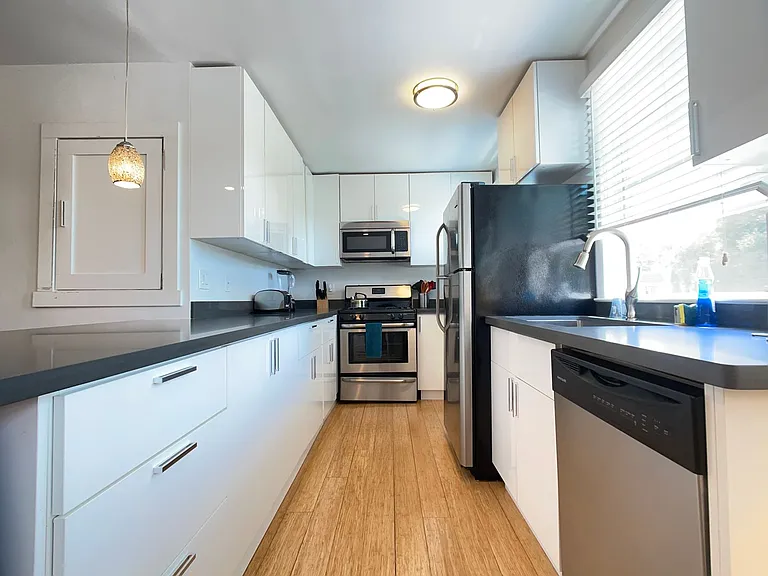 683 Live Oak Ave — Photo 7
