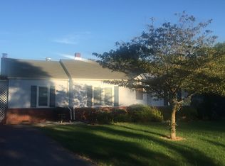 2633 Old Lewis Rd, Johnson City, TN 37601