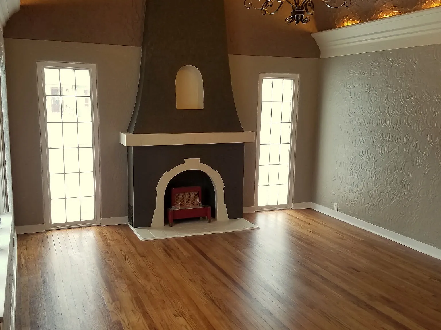 3 bed, 1934 sqft, $1,800 — Photo 3