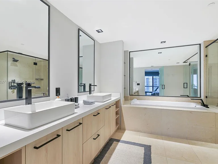 465 Brickell Ave #1805 — Photo 33