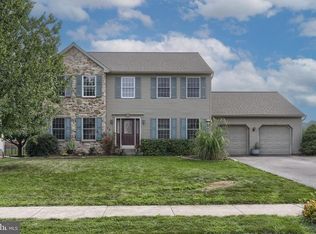 36 Manor Cir, Palmyra, PA 17078