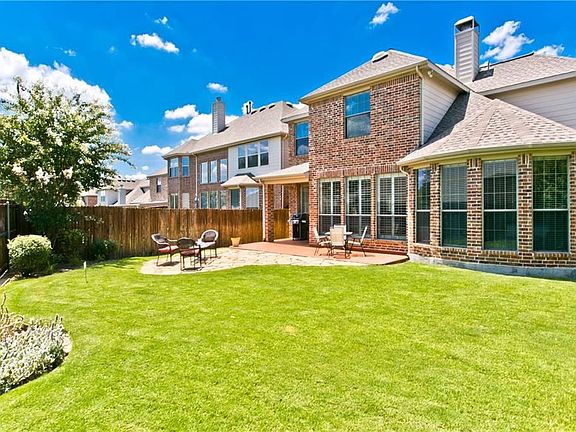 3rd image of 1004 Moss Cliff Cir