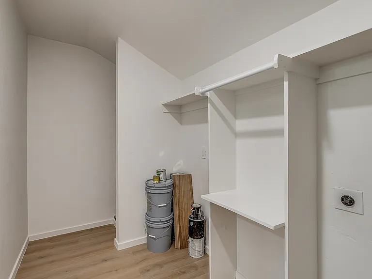 1723 W Park Pl — Photo 48