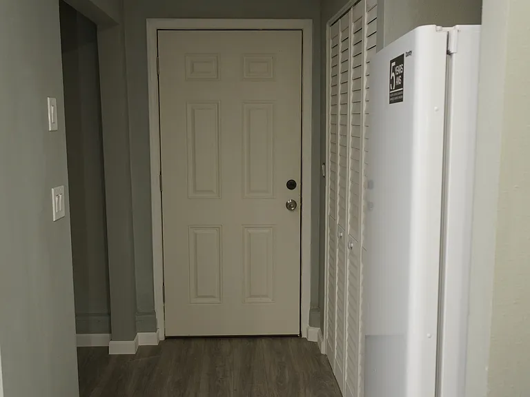10730 Myers Way S #1 — Photo 7
