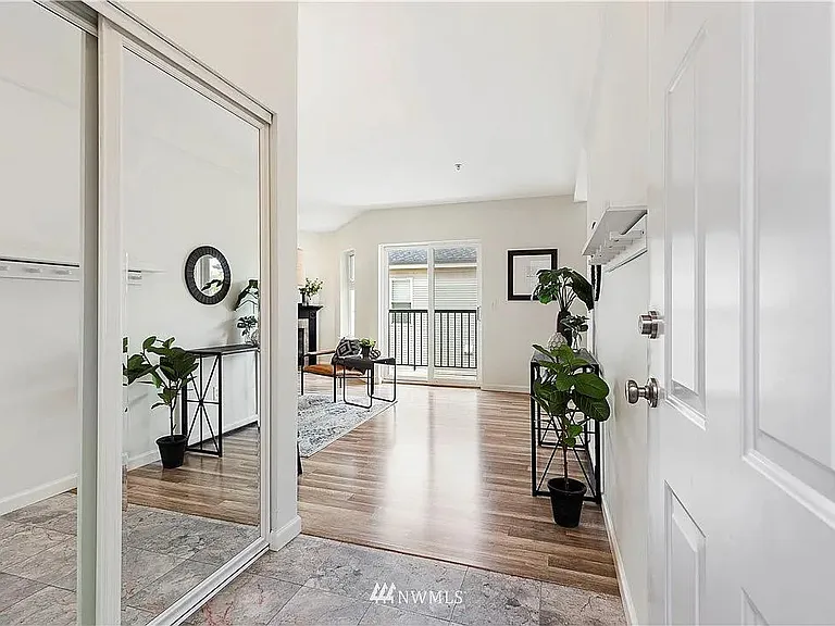2117 N 107th St #402 — Photo 6
