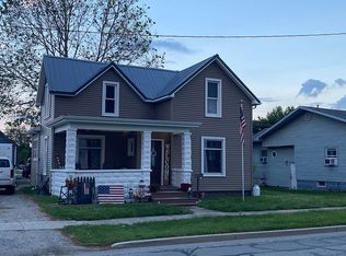 239 W Whitley St, Churubusco, IN 46723