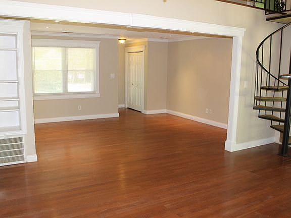 4th image of 3688 Idle Creek Dr